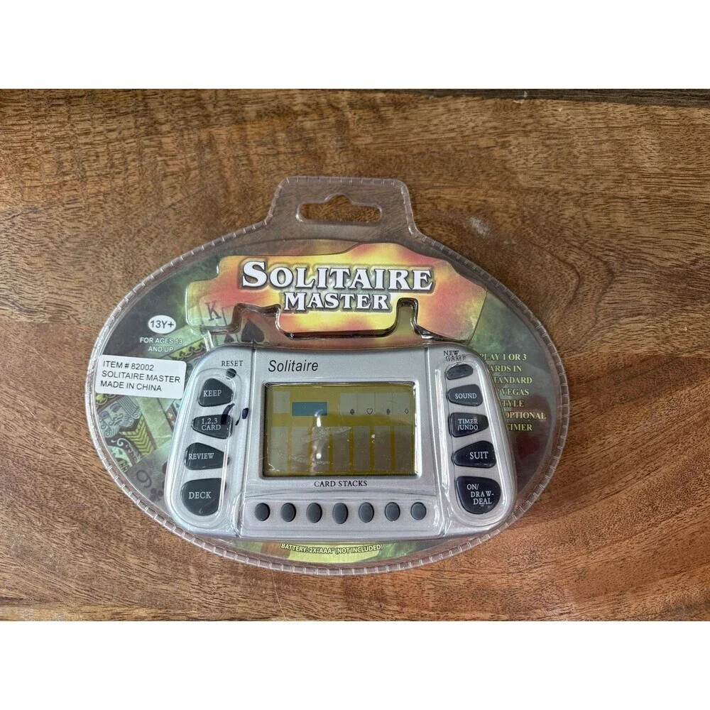 Solitaire Master Handheld Electronic Card Game 13+ Silver New Sealed LCD